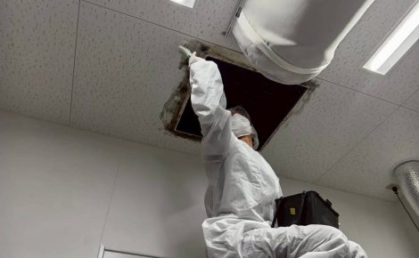 岐阜県岐阜市　医療施設内　除カビ除菌処理作業